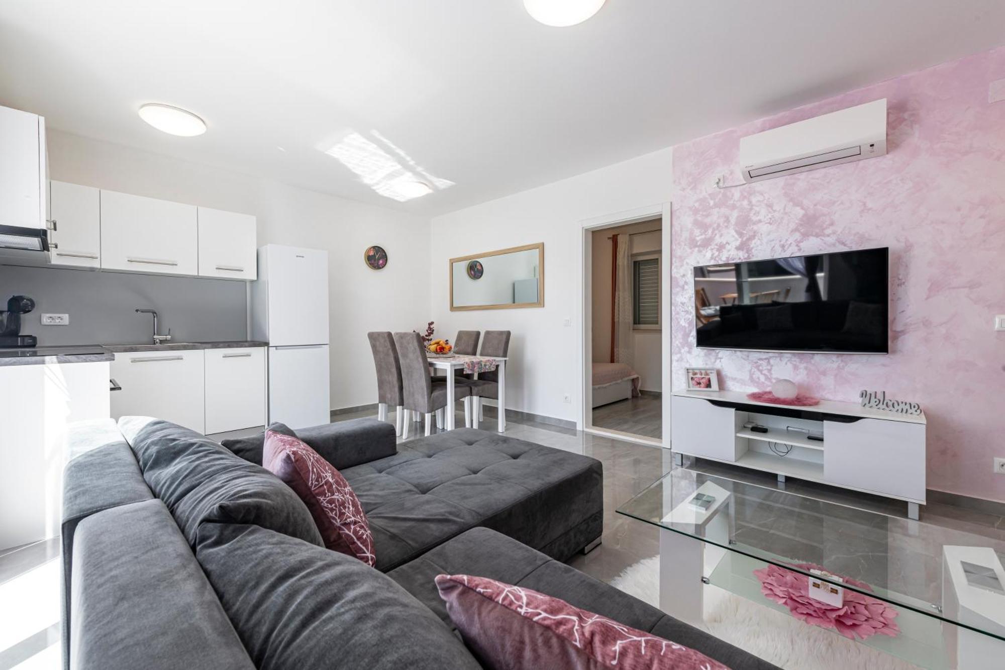 Apartments Lana Mlini Eksteriør bilde